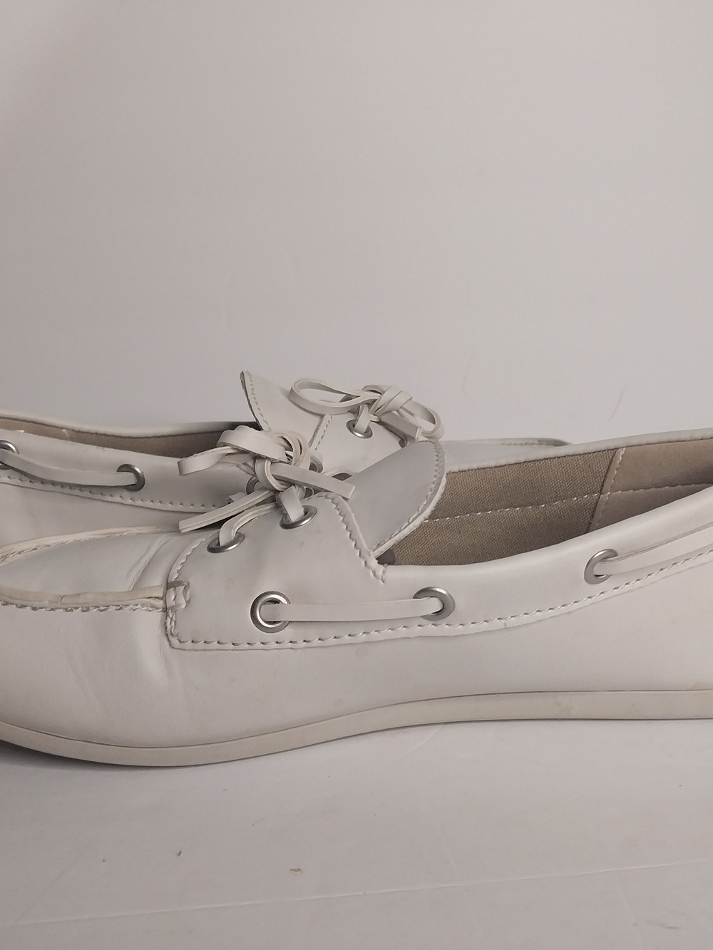 Tommy Bahama White Leather Espadrille Boat Shoes - Picture 6 of 9